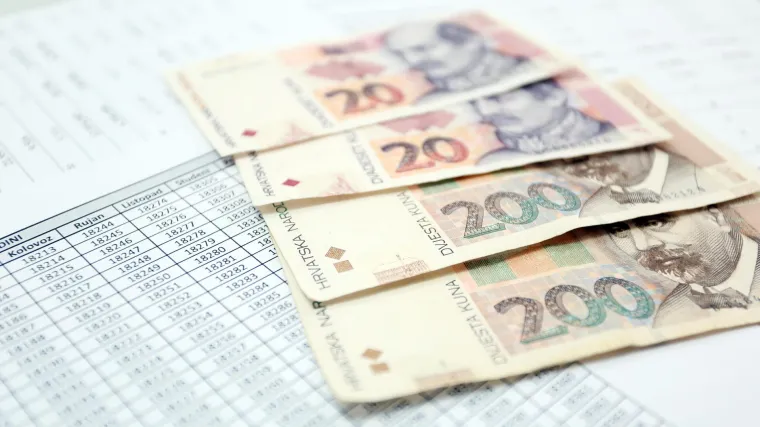 Porezna stisla Hrvate vani. Direkt istražio kako porez plaćaju stranci u RH: 'Pa ne plaća&scaron; ga po državljanstvu'