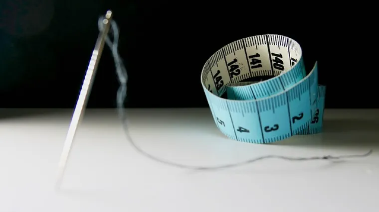 Kako suziti traperice u struku?