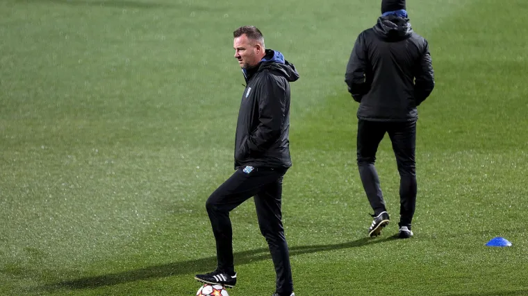 Bjeličin pomoćnik suspendiran na tri utakmice, Hajduk i Dinamo kažnjeni zbog pirotehnike