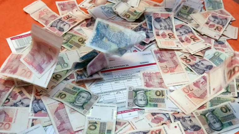 Puno je konfuzije, pitanja i revolta: Porezna objavila tko sve treba prijaviti dohodak iz inozemstva, a dali su i primjere