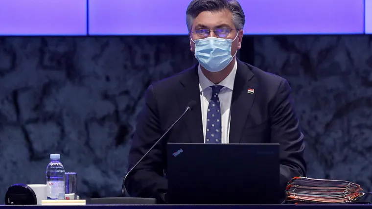 Plenković predstavio paket mjera: Smanjuje se PDV na plin, hranu, ulo&scaron;ke, ulaznice za sportska i kulturna događanja