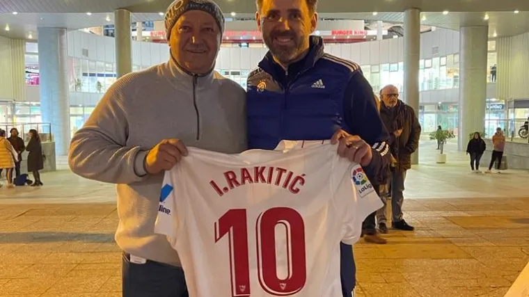 Otac Ivana Rakitića posjetio Dinamovce na treningu