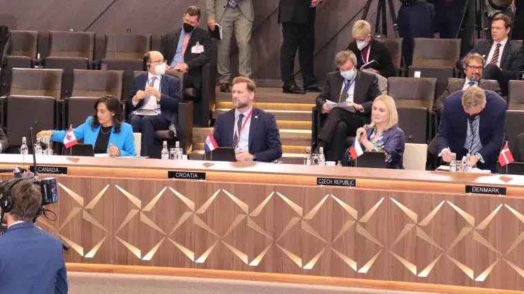 Banožić na sastanku ministara obrane NATO-a komentirao rusko-ukrajinsku situaciju: 'Svaka nacija ima pravo birati svoj put'