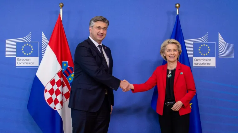 Plenković: 'Produžen je rok za kori&scaron;tenje sredstava Fonda solidarnosti za obnovu, novac iz EU možemo tro&scaron;iti do lipnja 2023.'
