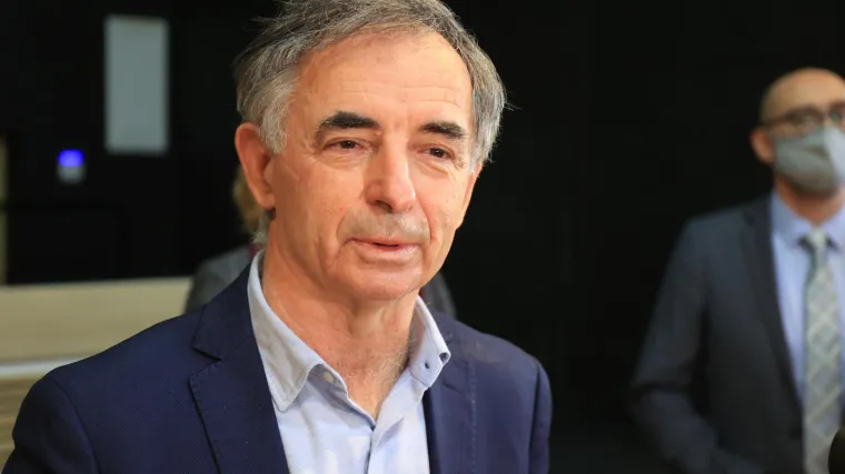 Pupovac iznenađen &scaron;to je istragom obuhvaćen i Milo&scaron;ević. Tvrdi da je sve doznao iz medija