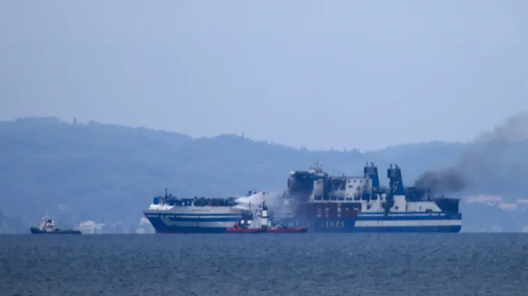 Požar na trajektu kod Grčke, putnik pronađen živ nakon nekoliko dana, ali poručuju: 'Vidjeli smo smrt pred sobom'