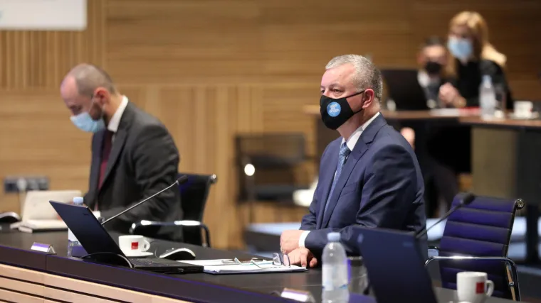 Premijer okupio vrh HDZ-a, umjesto izvanrednih izbora planira rekonstrukciju Vlade? Komu se sve trese fotelja