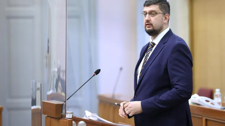 Nije nađen nasljednik ministra Horvata, protiv su bili Čačić i HSLS. Čačić poslije: Ma, odakle vam to!?