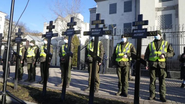 Veliki obrat! Lavrov poručio: 'Zasad ne &scaron;aljemo vojsku u Ukrajinu'. EU objavila sankcije za Rusiju