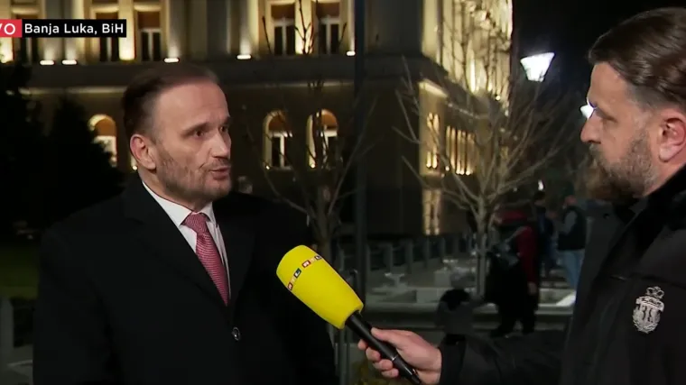 Nobilo u razgovoru s Jarkom potvrdio da je Milo&scaron;evićev odvjetnik: 'Cure informacije, postupak je kontaminiran'