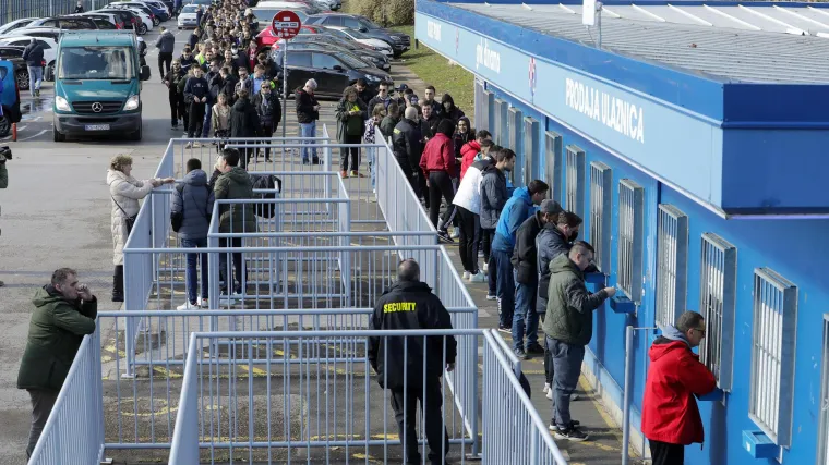 Ogromni red za ulaznice na Maksimiru uoči utakmice godine: Sjever već rasprodan!