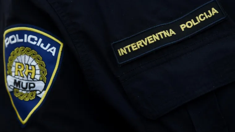 Stanovnici Bjelovara zatečeni specijalcima i dugim cijevima na ulici, policija: 'Zatvorenika smo vodili zubaru'