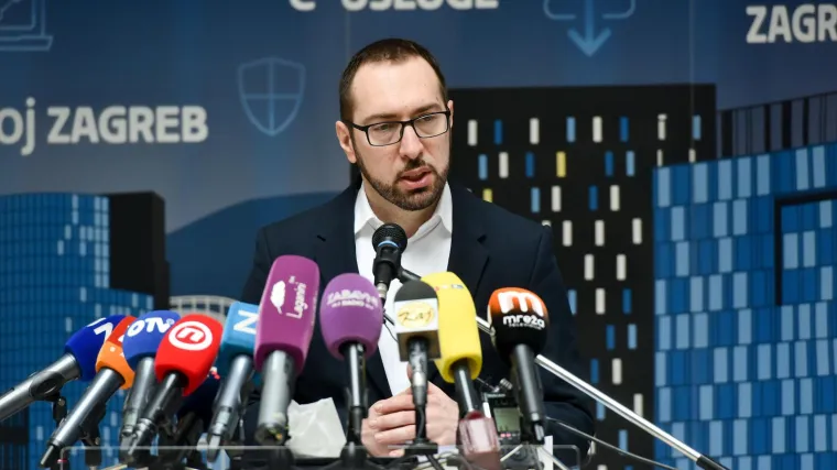 Toma&scaron;ević: 'Žičara će sutra u podne biti pu&scaron;tena u rad'. Objavio kolike će biti cijene karata