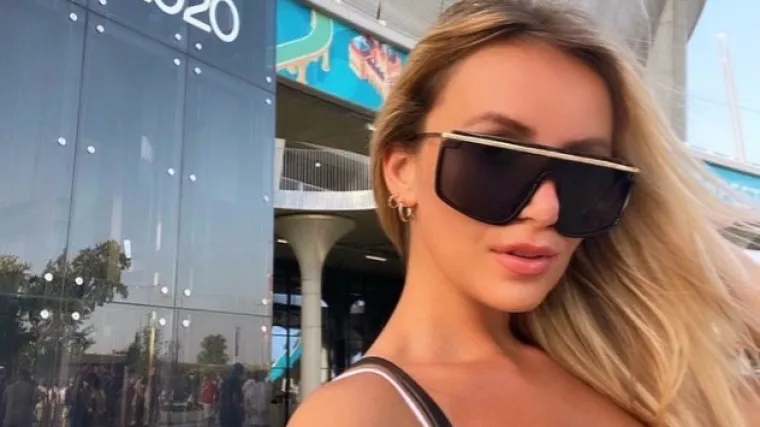 Atraktivna novinarka oduzima dah svojim zanosnim oblinama, proglasili su je novom Dilettom