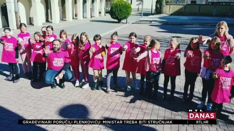 Dan je ružičastih majica, a poruka samo jedna: 'Spriječimo vršnjačko nasilje!'