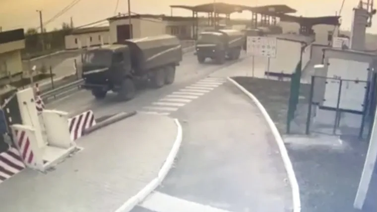 FOTO Snimljen vojni konvoj vojske Rusije s Krima: Zaboravili ili ostavili pogranične kamere uključene, uredno ih snimile