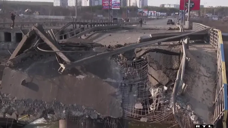 Rakete po zgradama, radijacija, predsjednika Ukrajine po Kijevu traže diverzanti Rusije. Ali, kasni li Putin s planovima?