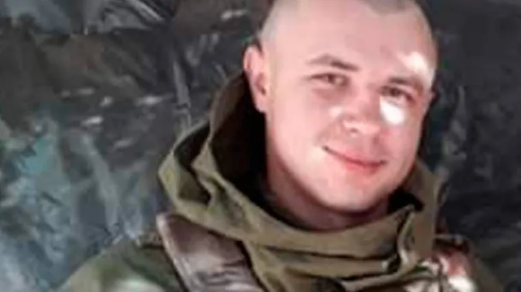 Ukrajinci slave svoje heroje. Jedan se bacao pred ruske tenkove, drugi je dignuo most u zrak, ali nije uspio pobjeći