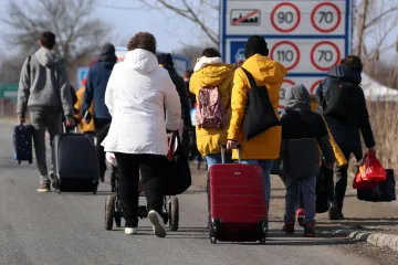 FOTO/VIDEO Tijekom večeri potpuni obrat, Ukrajinci pohrlili na granični prijelaz s Mađarskom: Počinje migrantski val?