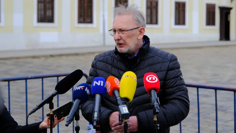 Plenković okupio krizni stožer u Banskim dvorima zbog izbjeglica: 'Dosad je u Hrvatsku u&scaron;lo desetak osoba iz Ukrajine'