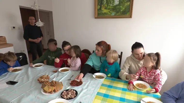 Sjeli u auto i iz Lipika se zaputili po tri ukrajinske obitelji: 'Zvala sam ljude koje nisam vidjela 20 godina'