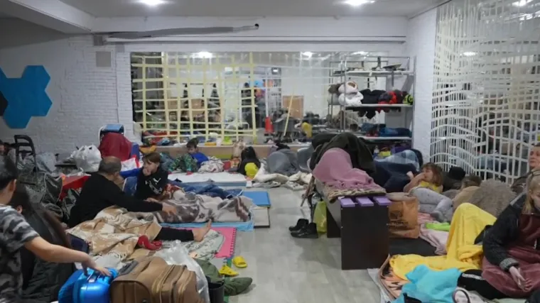 Dramatične scene iz Mariupolja: Broj mrtvih raste iz sata u sat, život izgubila djevojčica, nastavlja se žestoko raketiranje