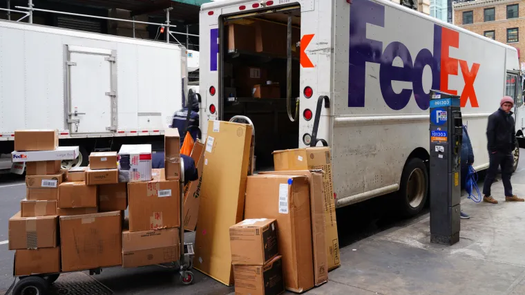 Zbog rata UPS i FedEx obustavljaju isporuke po&scaron;iljki u Rusiji i Ukrajini