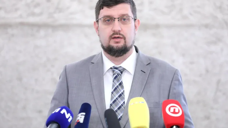 Čuraj: 'Podržali smo mjere protiv Rusije i pomoć Ukrajini. Sberbanka je stabilna i likvidna'