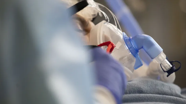 Jo&scaron; 32 ljudi umrlo od korone, sad je ukupni broj umrlih u Hrvatskoj prema&scaron;io 15.100