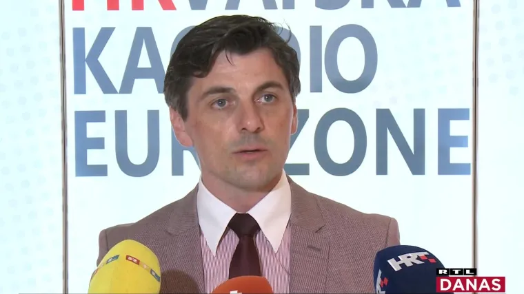 Neslužbeno se doznaje, država bi sanirala Sberbanku preko HPB-a. Čeka se konačna odluka, sve prokomentirao ekonomski analitičar