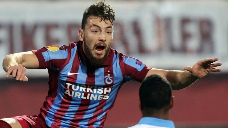 Turski nogometa&scaron; odbio nositi majicu s natpisom 'zaustavite rat' pa objasnio za&scaron;to je to učinio: 'Svi to ignoriraju...'