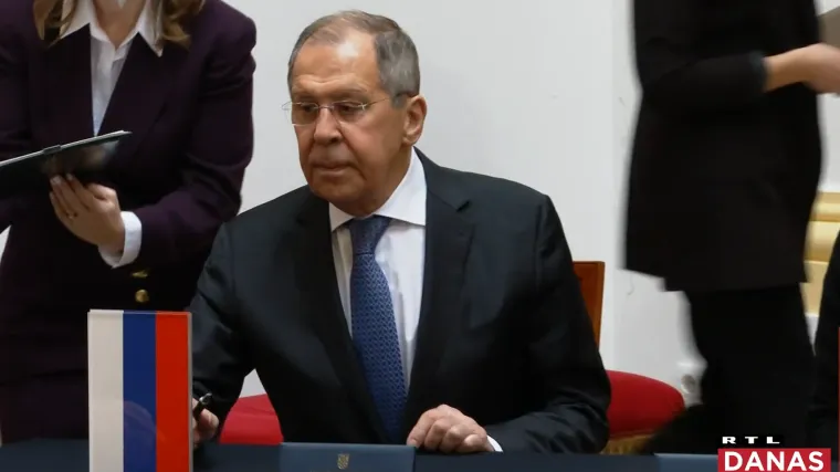 Gospodin 'Njet' - od kralja diplomacije do diplomatskog izopačenika. Ljubitelj viskija i cigareta, sada je samo Putinov megafon