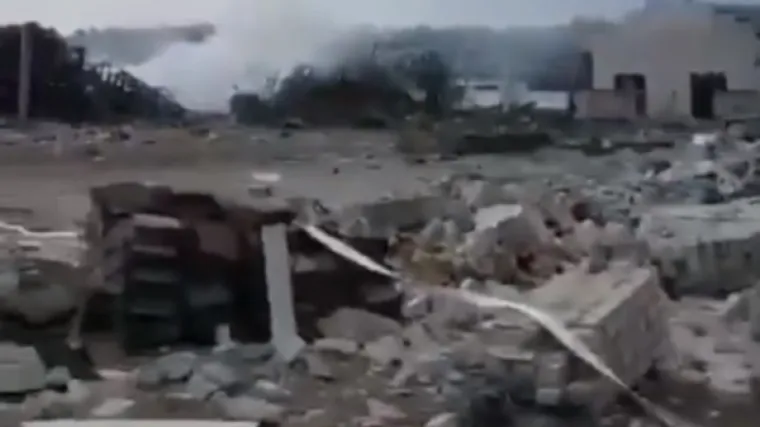 VIDEO Dok Zelenski telefonira s Bidenom, Rusi gaze sve pred sobom: Ukrajinsku tvornicu tenkova sravnili sa zemljom