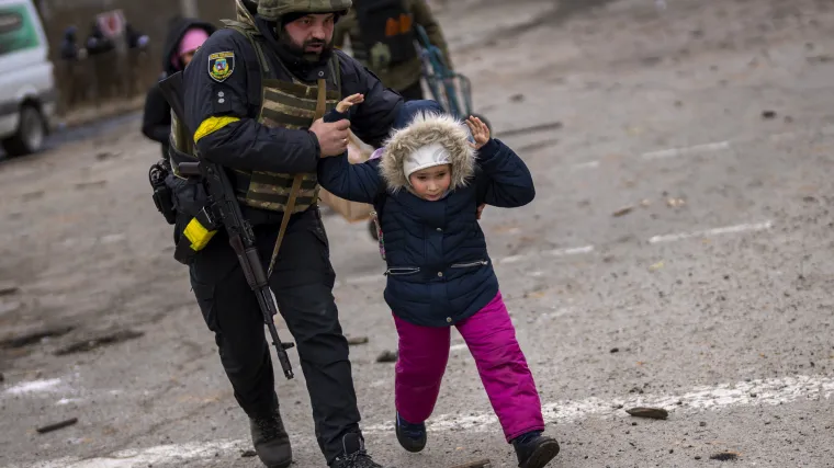 Počela evakuacija civila u ukrajinskim gradovima Sumi i Irpini
