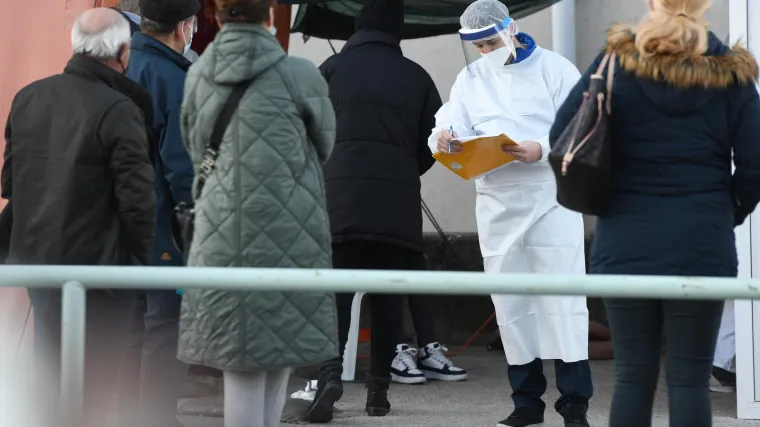 Preminulo 16 ljudi: Danas 1016 novih slučajeva zaraze potvrđenih PCR-om, na respiratoru 61 pacijent