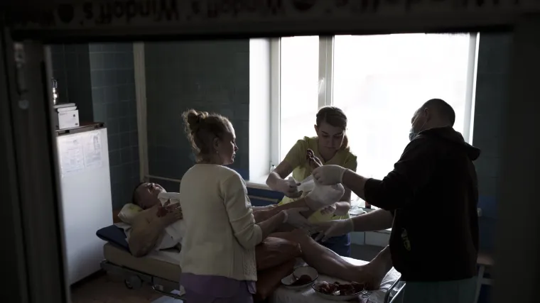 Propali su još jedni mirovni pregovori, stanovnici Mariupolja tvrde: 'Nemamo vode, hrana se pljačka'