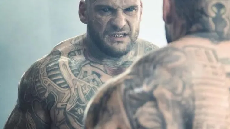 Istetovirano čudovi&scaron;te: 'Mjesec dana sam bio slijep, morao sam to učiniti da konačno izgledam kao mu&scaron;karac'