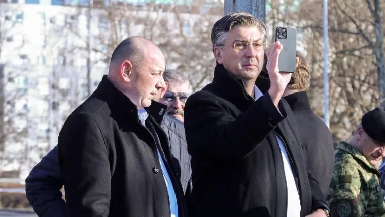 VIDEO Premijer Plenković na mjestu pada bespilotne letjelice: 'Bila je to čista i jasna prijetnja na koju se trebalo reagirati'