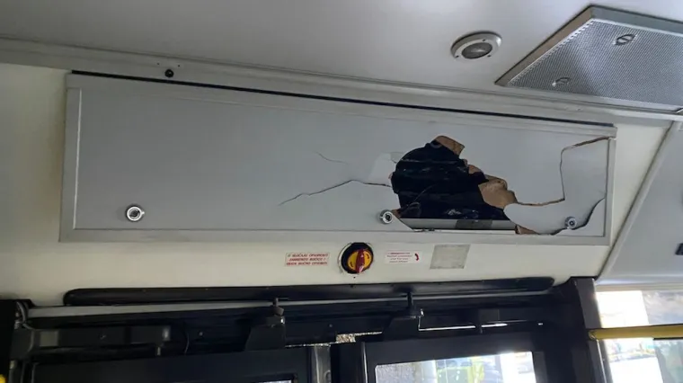 Derbi nije pro&scaron;ao bez incidenta: Boysi o&scaron;tetili &scaron;est autobusa, nanijeli &scaron;tetu od 50 tisuća kuna