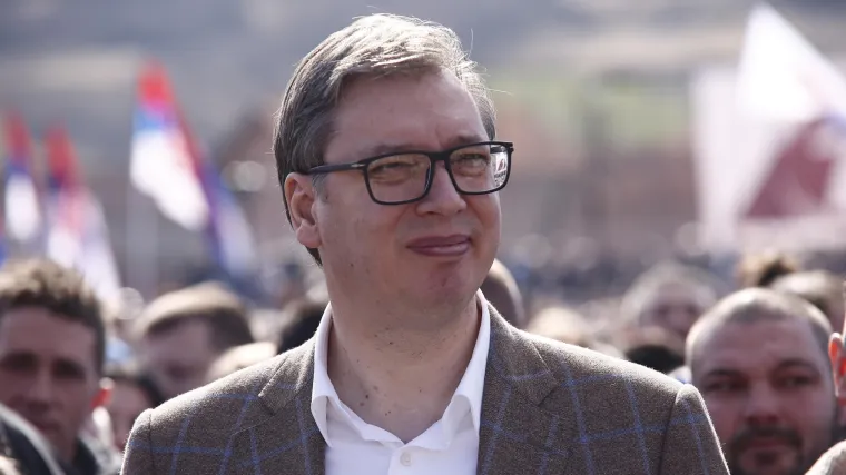 Za 20 dana Srbiju čekaju izbori, a Vučić niže kilometre i sve če&scaron;će spominje Hrvatsku u kampanji