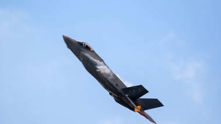 Njemačka se naoružava: Kupuju do 35 američkih borbenih zrakoplova F-35, odluka bi mogla uznemiriti Francuze