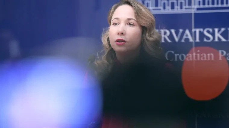 Selak Raspudić bocnula Plenkovića: 'Bacanja jaja u Hrvatskoj je terorizam, a kad dron padne, onda govorimo o incidentima'