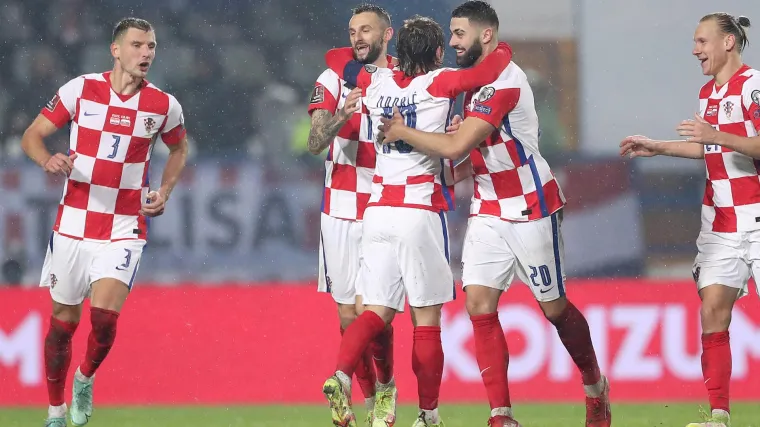 Mladi Hrvat na&scaron;ao se u najboljoj momčadi Europske lige, pogledajte u kakvom se impresivnom dru&scaron;tvu nalazi