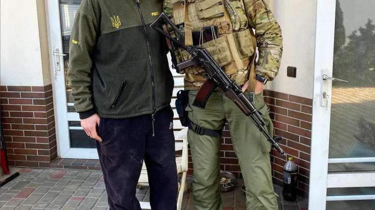 Bio je ponajbolji igrač na svijetu, kapetan reprezentacije, a sada s pu&scaron;kom 'čeka neprijatelja'