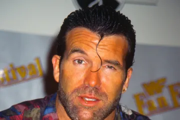 Ubio čovjeka, borio se s ovisnostima, a iz 'aviona iz pakla' morali su ga izvlačiti u kolicima