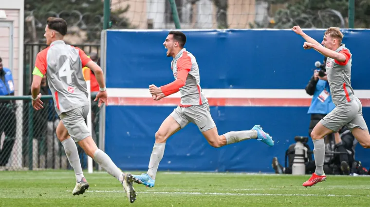 Pogledajte kako je Roko &Scaron;imić senzacionalnom partijom sru&scaron;io PSG i odveo Salzburg u polufinale Lige prvaka mladih