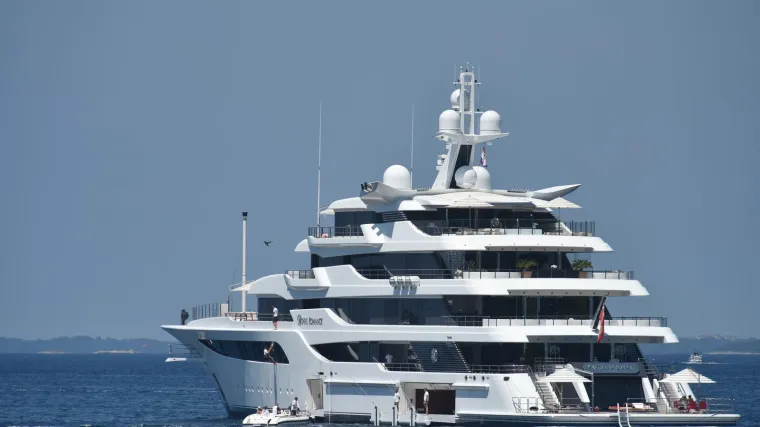 &Scaron;est ruskih jahti u Hrvatskoj bit će blokirano. Jedna pripada Putinovom prijatelju koji je bio kum njegovoj kćeri