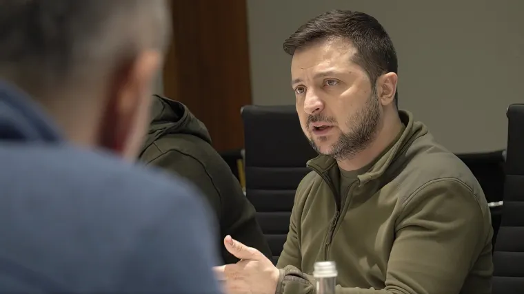 Zelenski tvrdi da drže ključna područja koje Rusi poku&scaron;avaju zauzeti, ukrajinskom narodu poručio: 'Bit ćete slobodni'