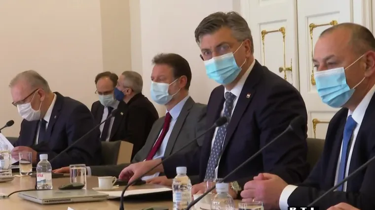 Plenković s oporbom razgovarao o Ukrajini, objasnio za&scaron;to nije s 3 premijera i on i&scaron;ao u Kijev: 'Bio sam jo&scaron; u prosincu'