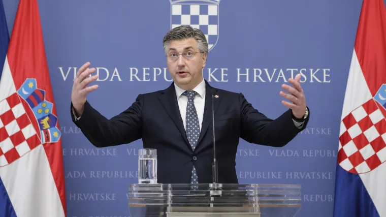Plenković: 'Unatoč ratu u Ukrajini, zadržavanje kreditnog rejtinga poruka je povjerenja i ohrabrenja'